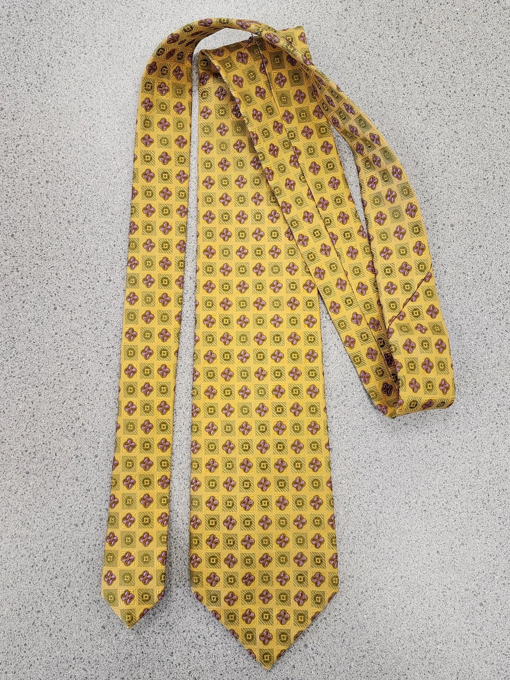Robert Talbott Best of Class Yellow Silk Geometric Medallion Luxury Men's Tie
